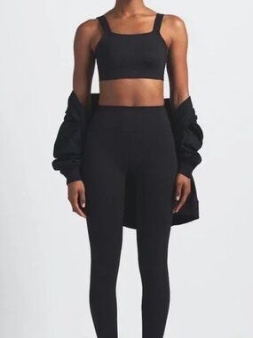 Nike SKIMS 29" Inseam Black Leggings - Small